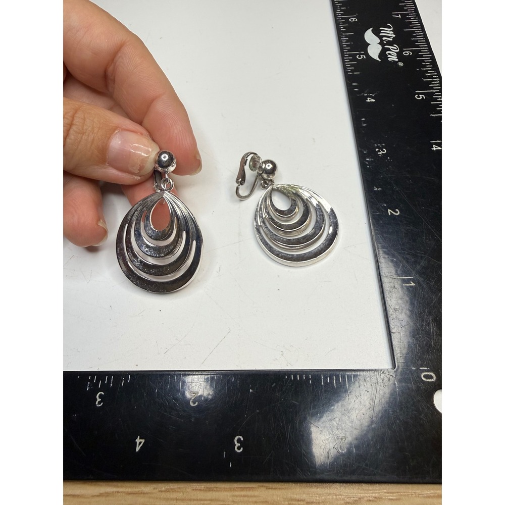 Silver Tone Tiered Teardrop Clip On Earrings Concentric Openwork Dangle